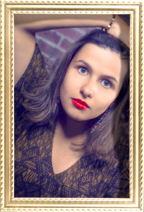 Brunetka cropped